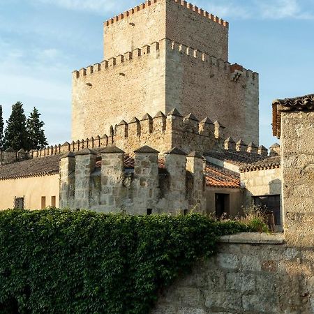 Parador De Ciudad Rodrigo Bagian luar foto