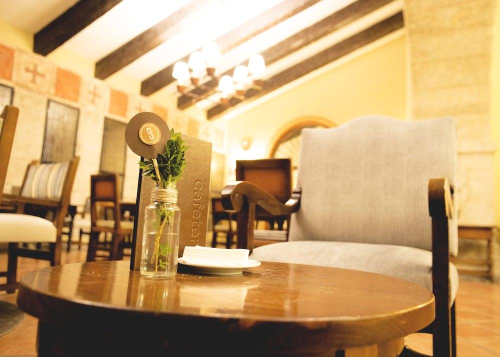 Parador De Ciudad Rodrigo Bagian luar foto