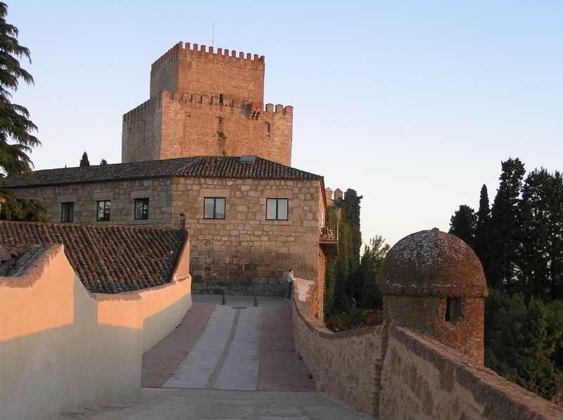 Parador De Ciudad Rodrigo Bagian luar foto