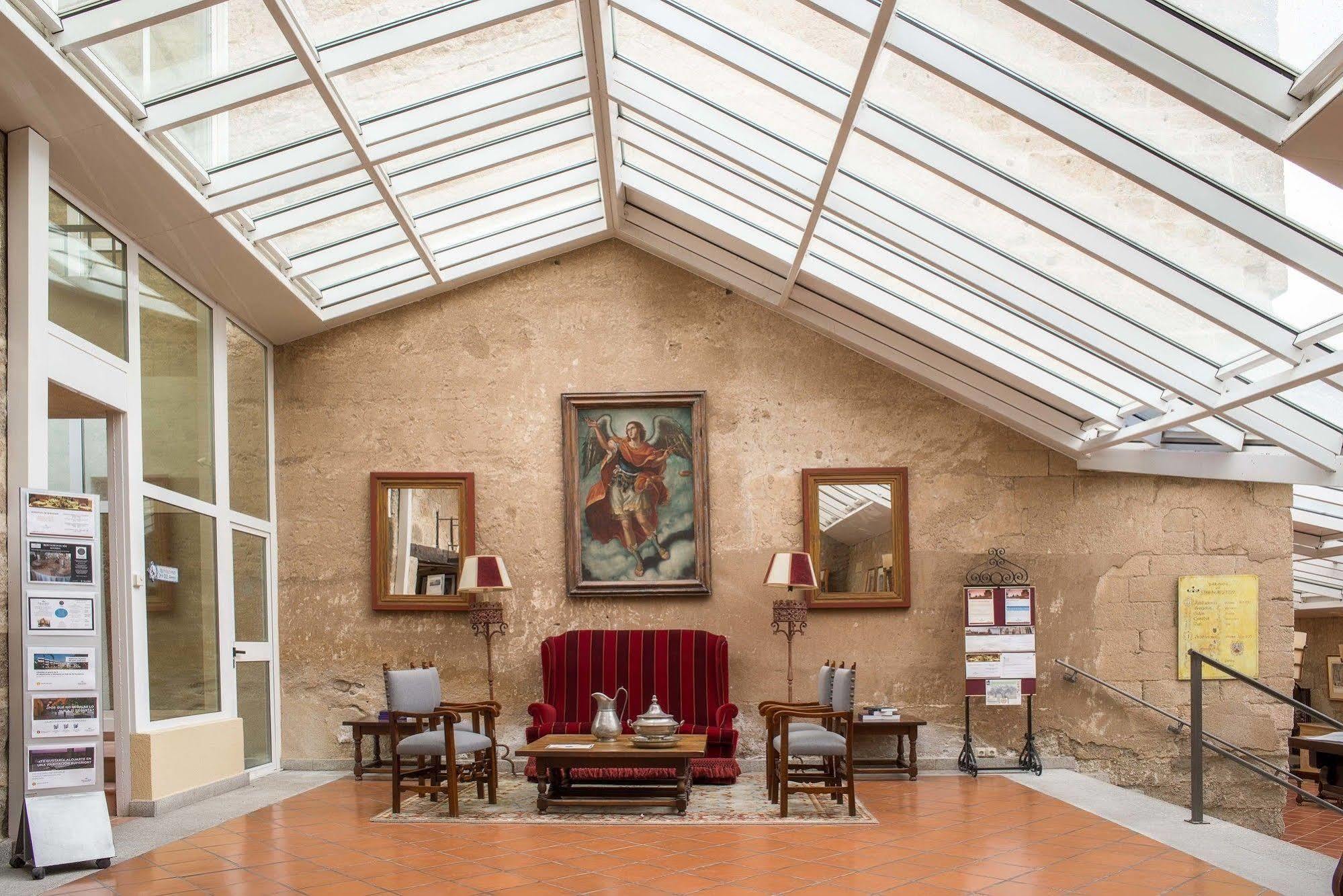 Parador De Ciudad Rodrigo Bagian luar foto
