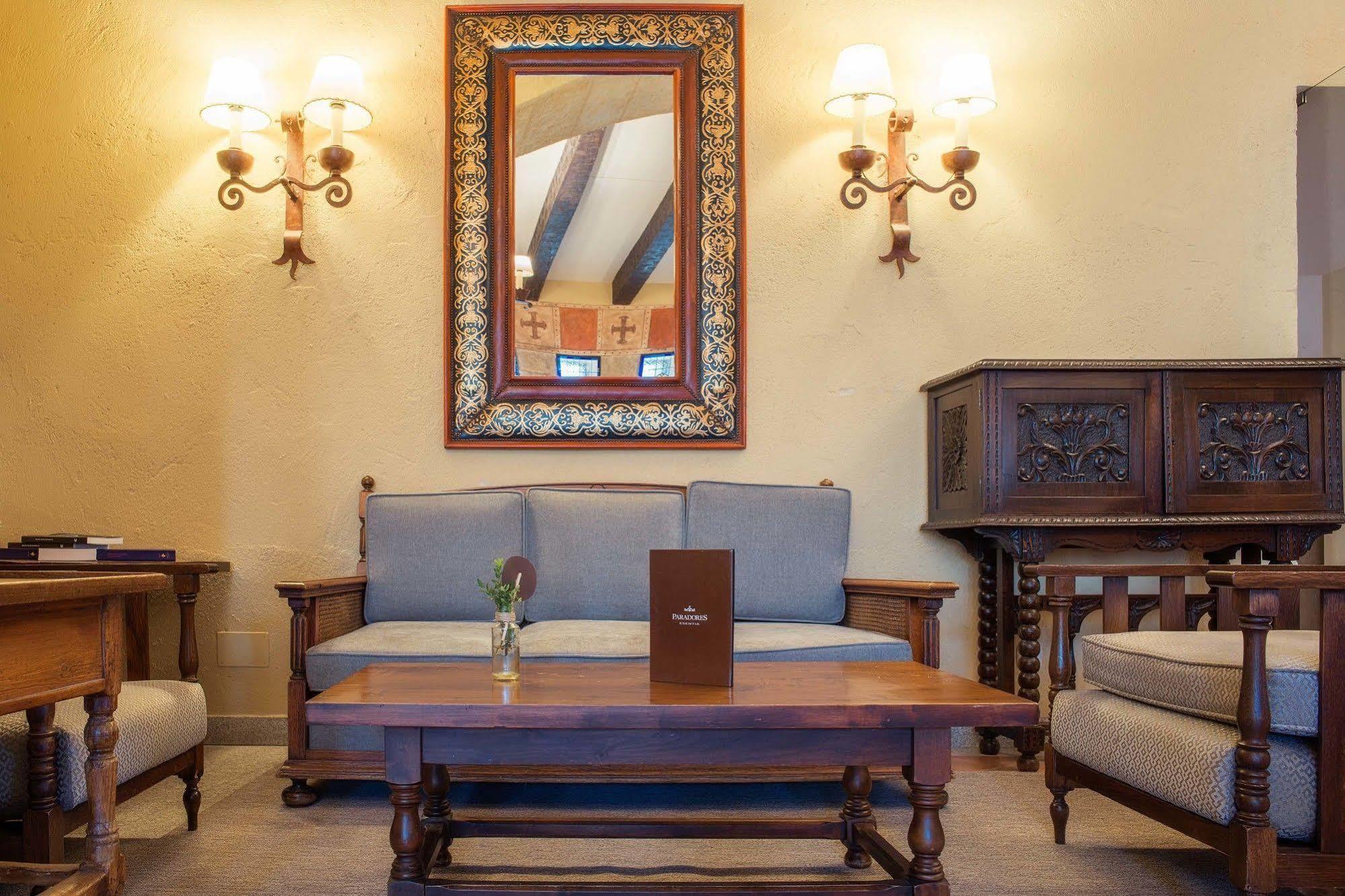 Parador De Ciudad Rodrigo Bagian luar foto